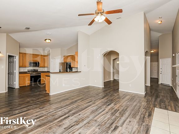 4th image of 711 Jennie Marie Cir