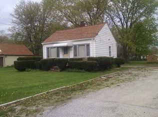 6125 Stearns Rd, North Olmsted, OH 44070