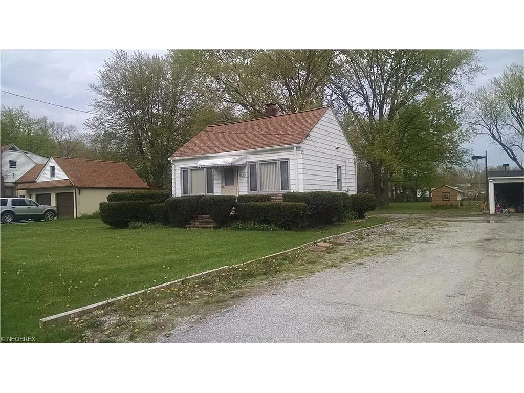 6125 Stearns Rd photo 1