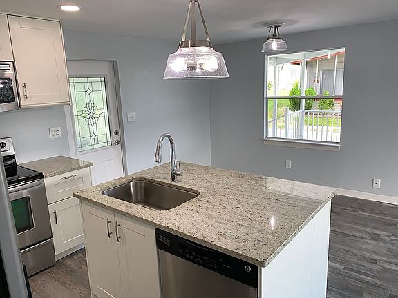 3rd image of 29250 Us Highway 19 N Unit 142
