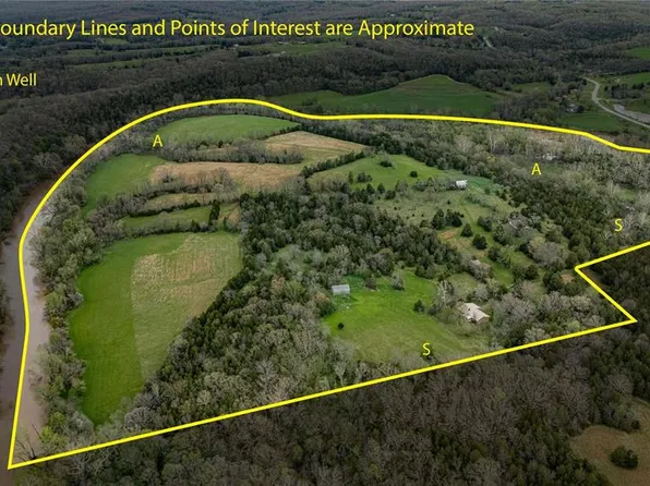 8619 Highway E, Bonne Terre, MO 63628