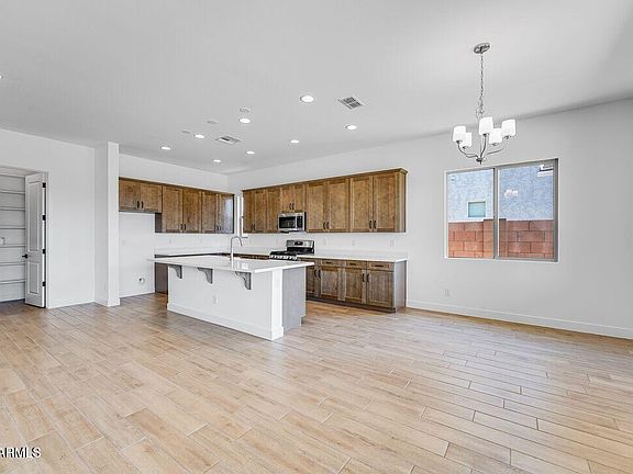 4th image of 3745 E CAPE MARIGOLD Lane