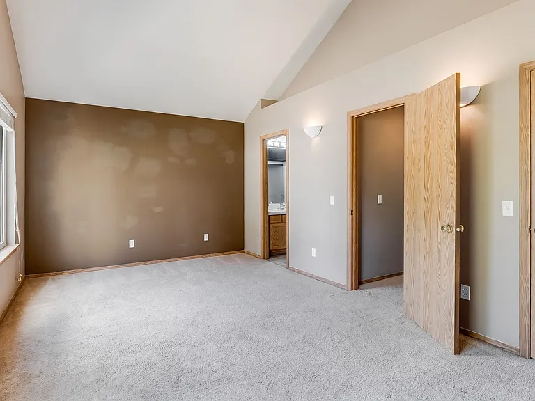 15979 SW Roth Dr — Photo 8