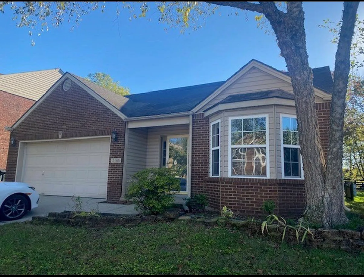 3 bed, 1854 sqft, $2,350 — Photo 1