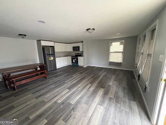 2nd image of 4 Slaton St