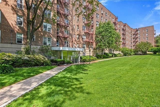 1st image of 1300 Midland Ave APT B63