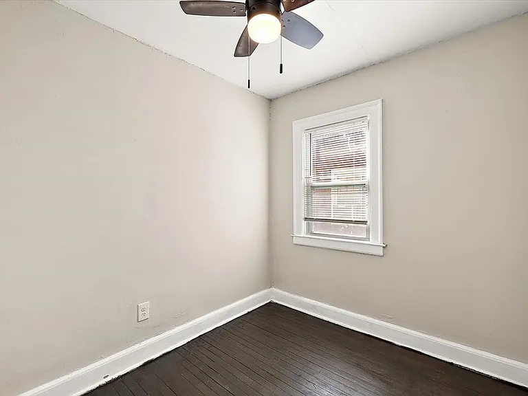 5741 Lakewood St — Photo 34