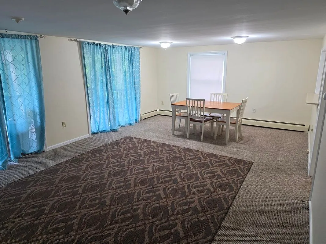 2 bed, 1.0 bath, 1152 sqft, $2,250 — Photo 4
