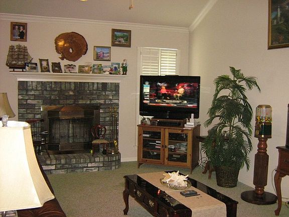 3rd image of 7272 Woodlake Cir