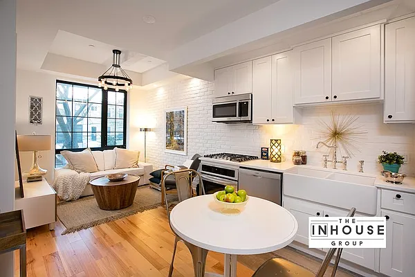 Sold by The In House Group | media 2