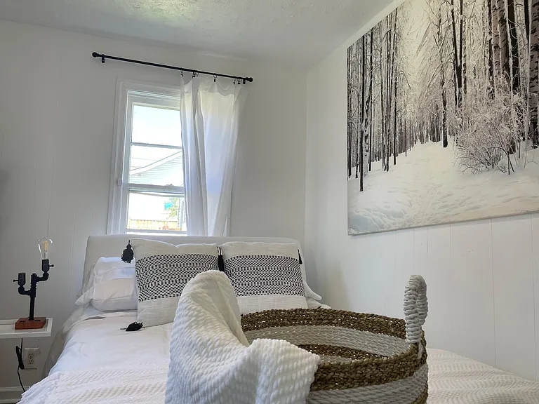 1007 E Unaka Ave #2 — Photo 18