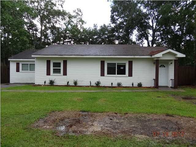 1st image of 3115 Louise Dr S