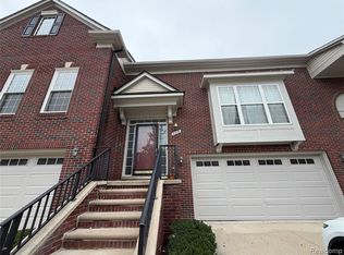 758 Sandalwood Dr, Troy, MI 48085