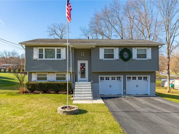 3 Toc Drive, Highland, NY 12528