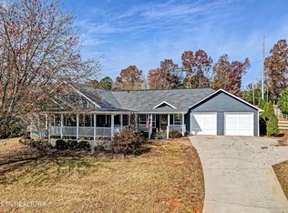 110 Hillsborough Ln, Lenoir City, TN 37772