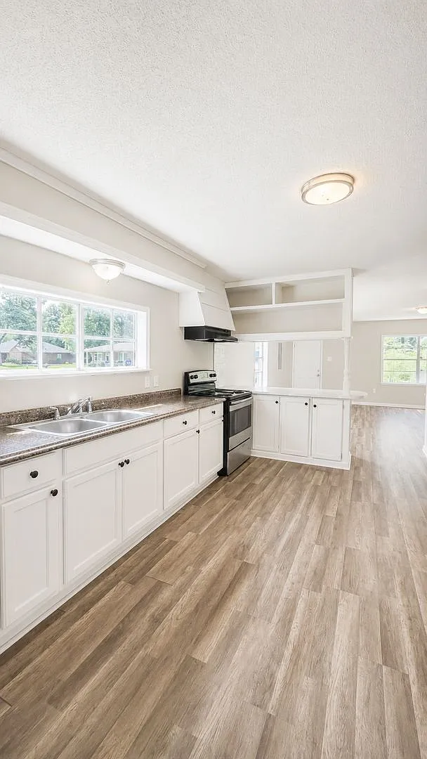 House Available in Zachary Schools — Photo 4