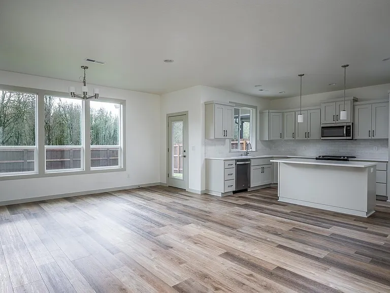 13529 NE 109th Way — Photo 5