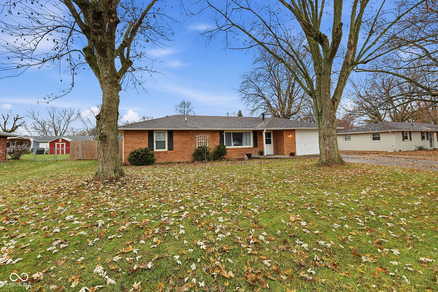 105 Magnolia Dr photo 1