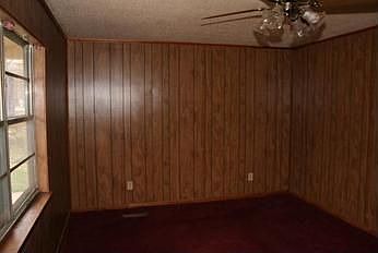 2nd image of 21118 Myrtlewood Dr #D