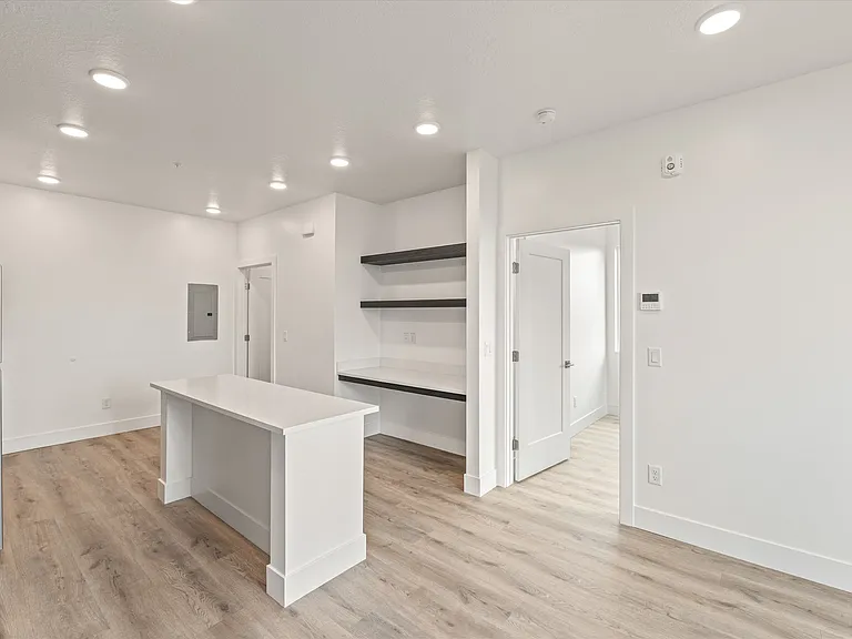 Shadow Ridge Apartments — Photo 57