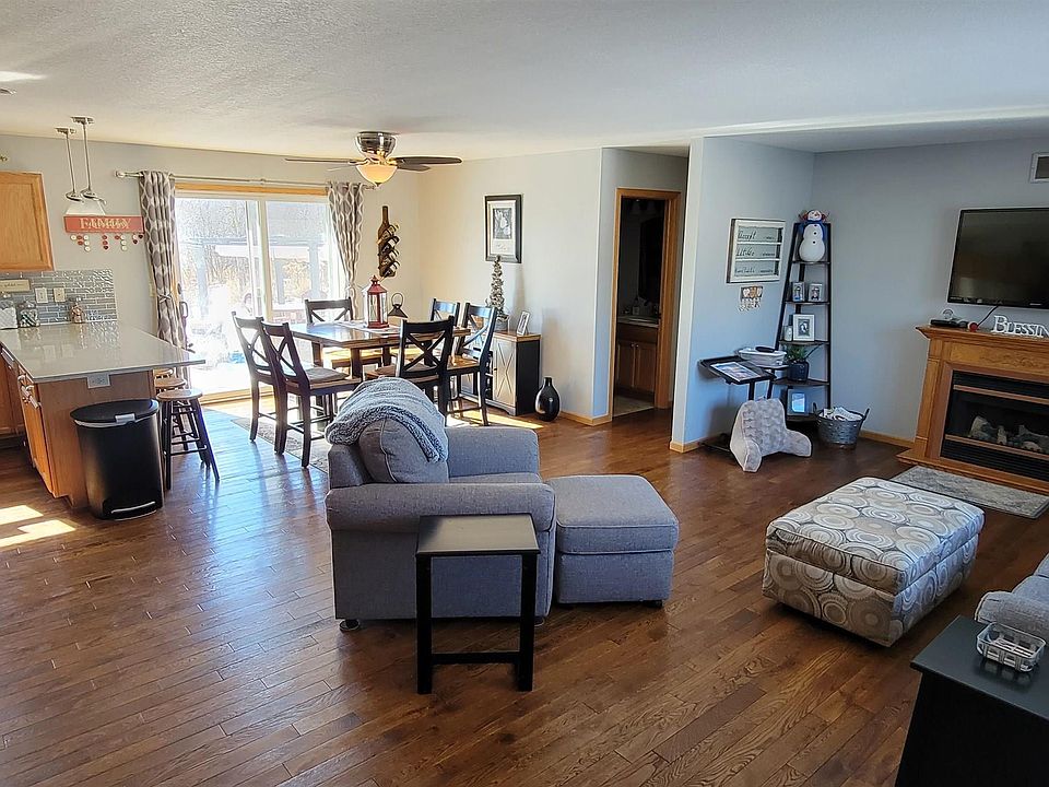 310 Park Ave, Charles City, IA 50616 Zillow