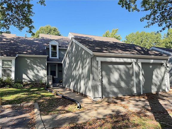 2nd image of 7923 Colony Ln