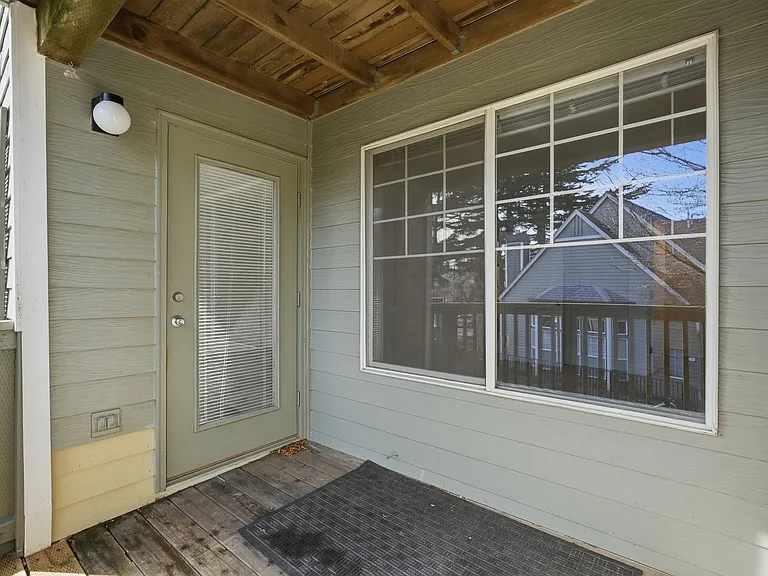 Courtyards at Fairview Apartments — Photo 20