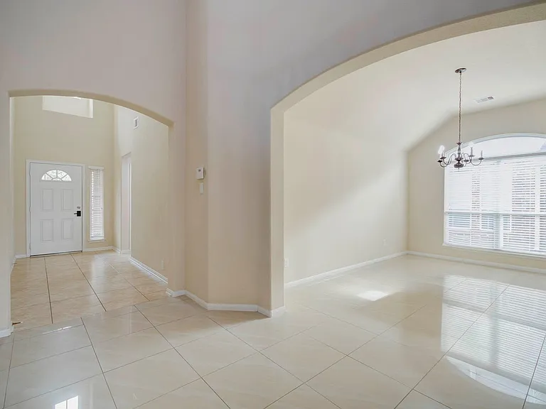 15115 Russet Bend Ln — Photo 12