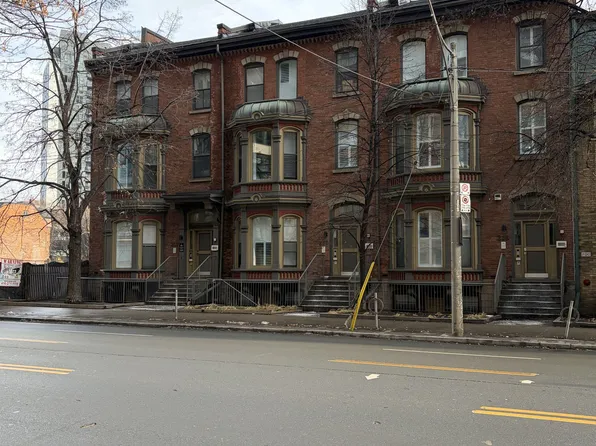 (undisclosed Address), Toronto, ON M5B 2C1