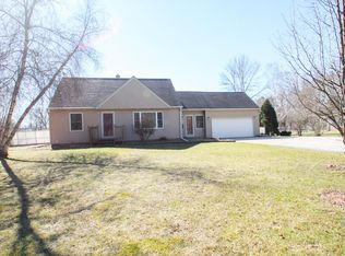 1753 S Craftsman Dr, New Berlin, WI 53146