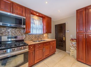 100 Walnut St, Teaneck, NJ 07666