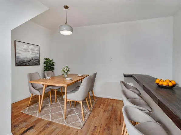 216 N 8th St APT 1R, Brooklyn, NY 11211