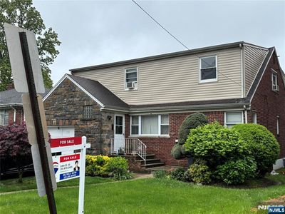 250 Forest Rd, Fort Lee, NJ, 07024