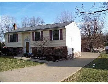 227 Woodhaven Dr photo 1