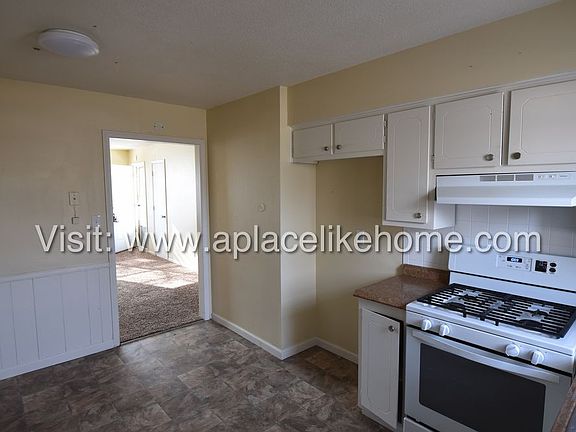 3rd image of 7246 Montana Ave