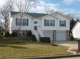 109 Lexington Ct, East Peoria, IL 61611