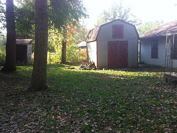 3rd image of 317 Creekview Dr