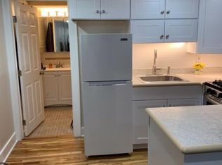 301 Nottingham Rd APT 8, Syracuse, NY 13210