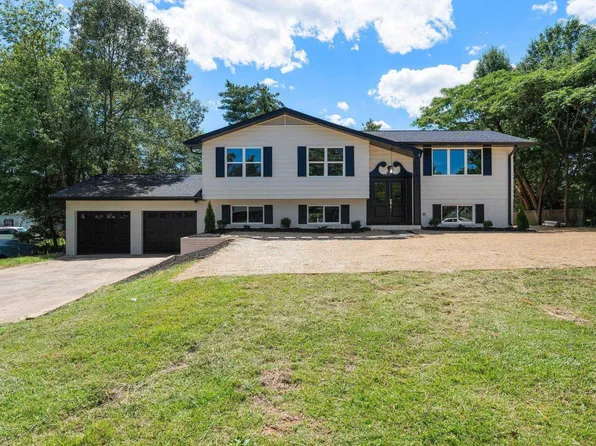 110 Devon Dr, Mauldin, SC 29662