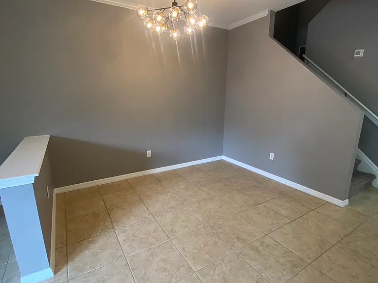 7441 Arlington Grove Cir — Photo 6