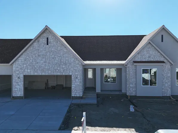 886 E Windsong Way, Eagle Mountain, UT 84005