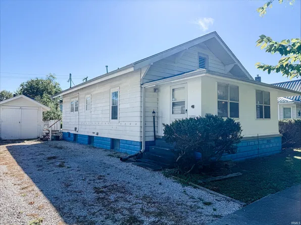 506 NW 1st St, Washington, IN 47501