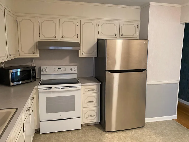 54 Sycamore Ln — Photo 17