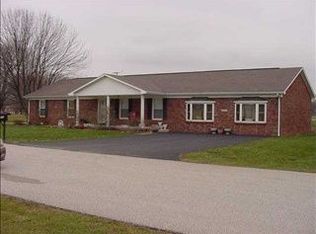 490 S Locust St, Morristown, IN 46161