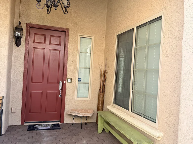 3925 N Monument Dr — Photo 4
