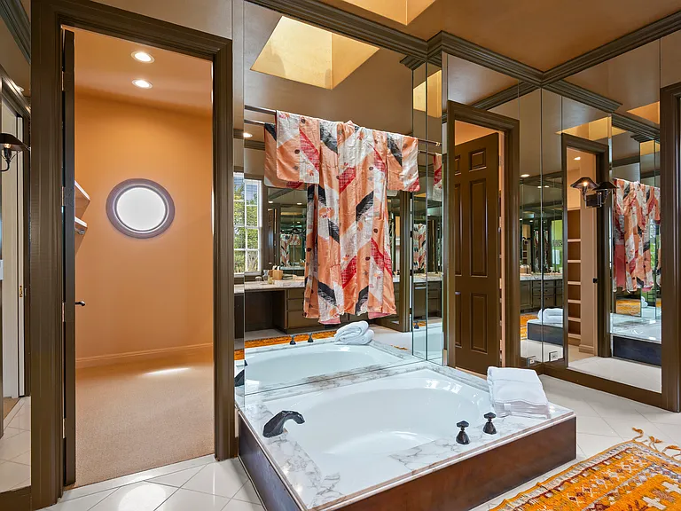 7612 Hillside Dr — Photo 37