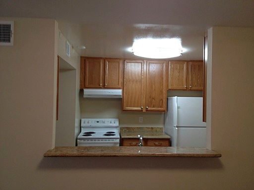 2nd image of 680 Moraga Rd APT 14