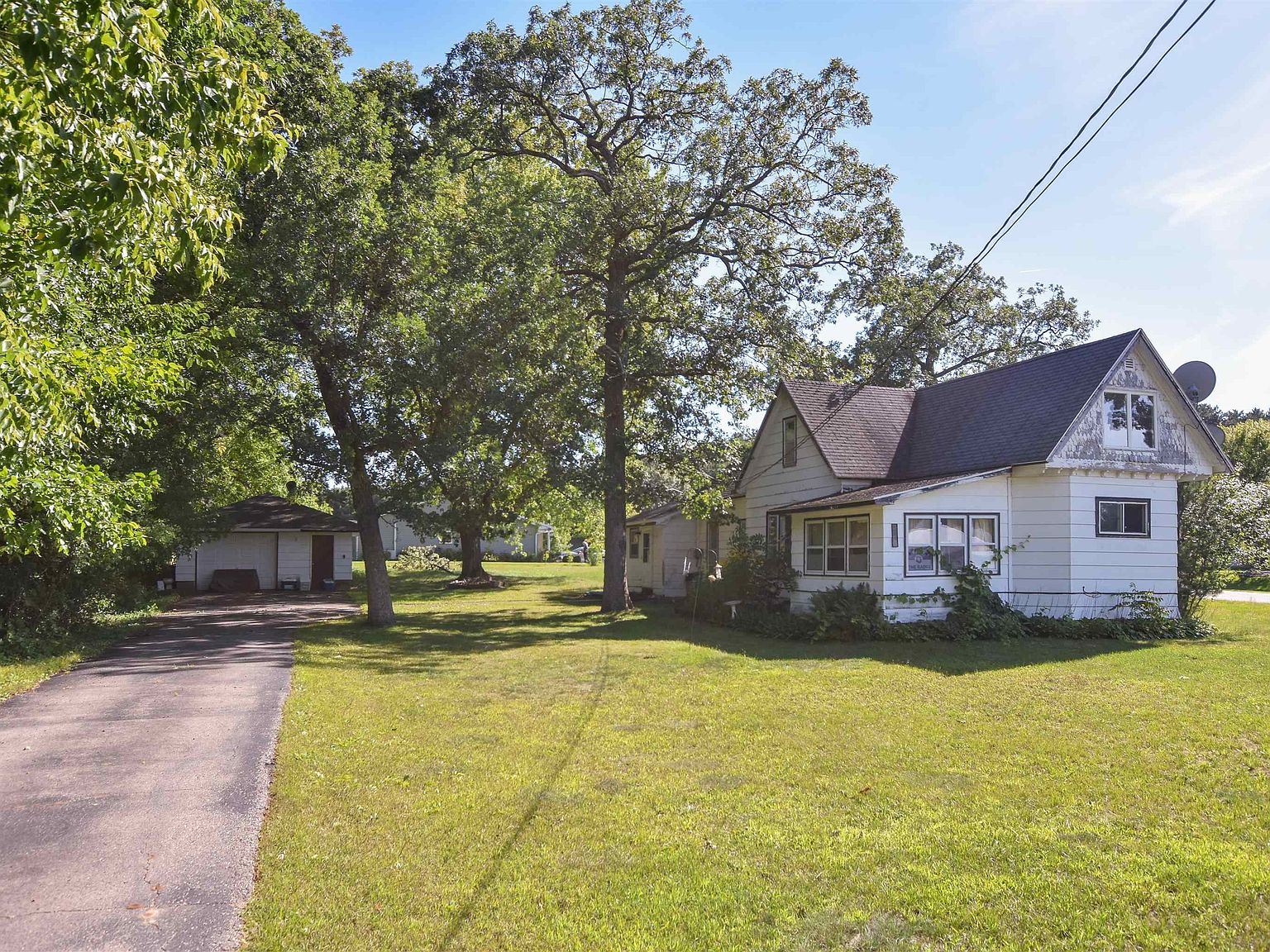 148 Grant Ave, Wild Rose, WI 54984 Zillow