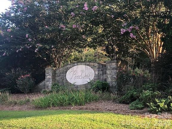 4th image of 136 Oak Point Ln #36