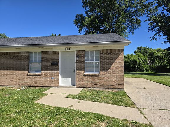 2nd image of 838 Lancelot Ct